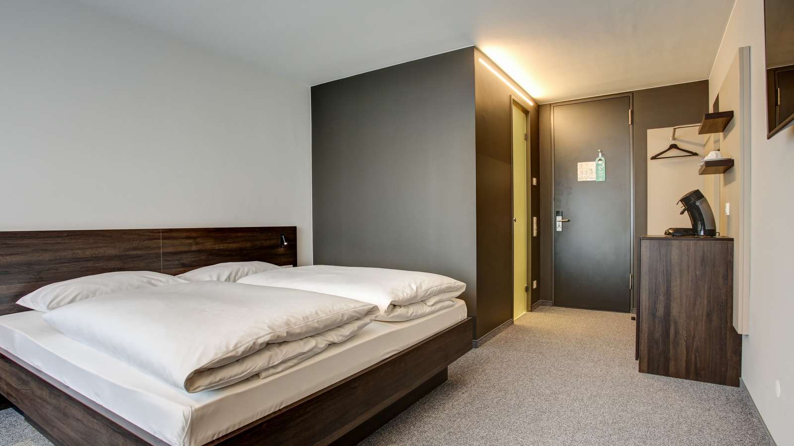 Doppelzimmer mit Bad im Centro Park Hotel Stuttgart