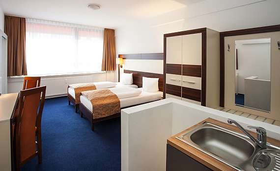 A double room at Centro Hotel Celler Tor in Braunschweig