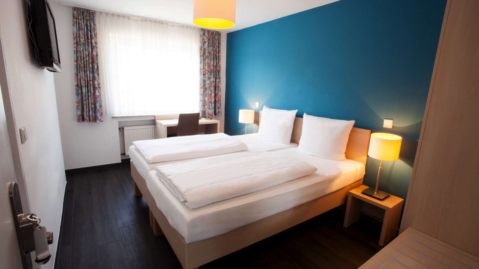 A double room at Centro Hotel Arkadia in Cologne